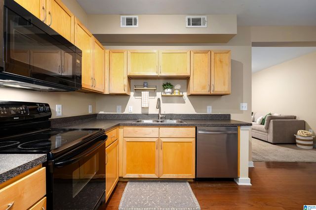 401 20th St S Apt 207, Birmingham, AL 35233