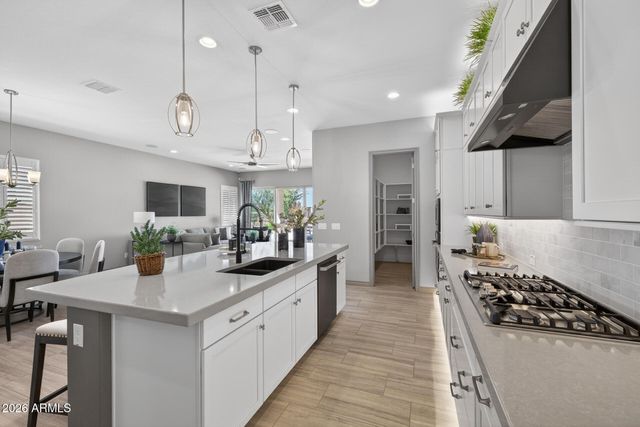 23032 E ARROWHEAD Trail, Queen Creek, AZ 85142