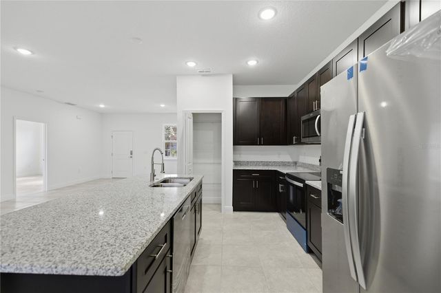 15936 SW 35TH COURT ROAD, Ocala, FL 34473