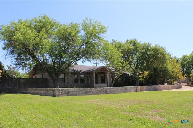 375 Mesa Drive, Del Valle, TX 78617