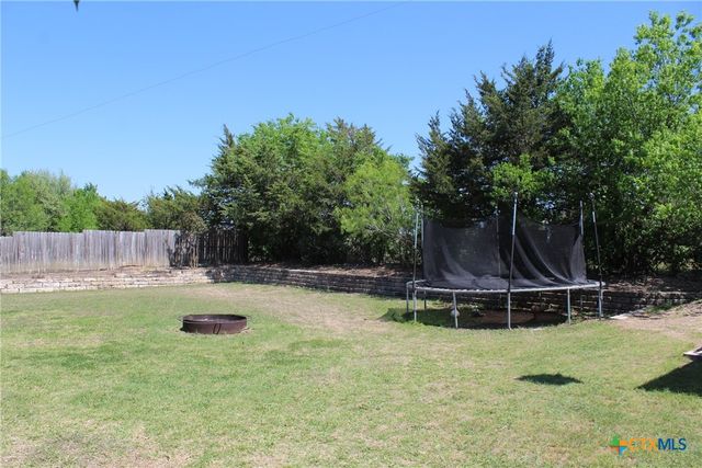 375 Mesa Drive, Del Valle, TX 78617
