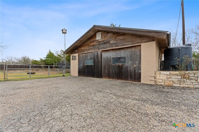 375 Mesa Drive, Del Valle, TX 78617