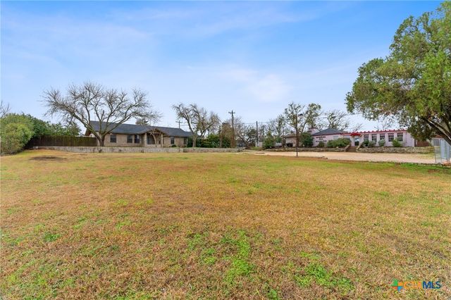 375 Mesa Drive, Del Valle, TX 78617