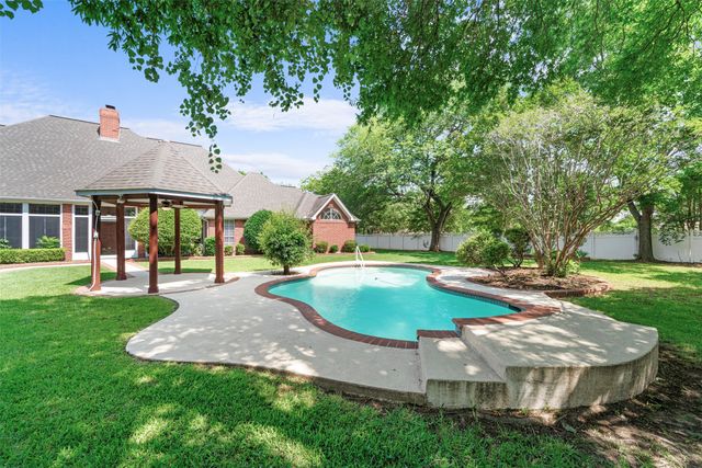 5800 Hunter Trail, Colleyville, TX 76034
