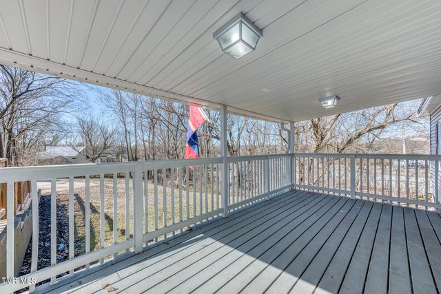 411 East Chestnut Street, Johnson City, TN 37601