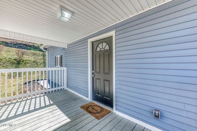 411 East Chestnut Street, Johnson City, TN 37601