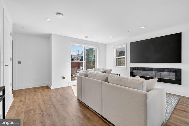 3301 WOODLAND PHLOX ST, Rockville, MD 20852