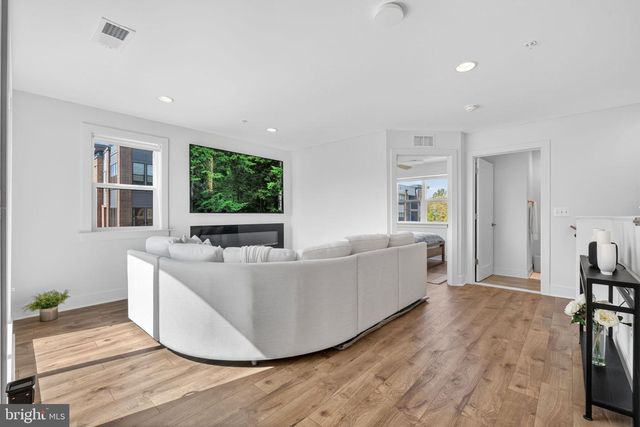 3301 WOODLAND PHLOX ST, Rockville, MD 20852