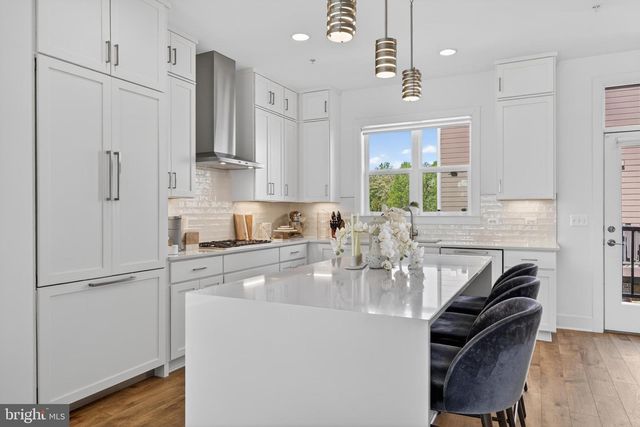 3301 WOODLAND PHLOX ST, Rockville, MD 20852