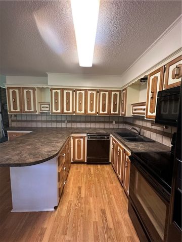 337 Shiloh Pines Lane, Russellville, AR 72802