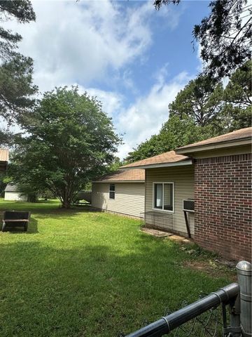 337 Shiloh Pines Lane, Russellville, AR 72802