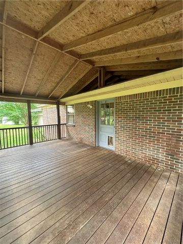 337 Shiloh Pines Lane, Russellville, AR 72802