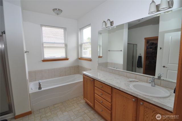 1750 Grand Avenue, Mount Vernon, WA 98274