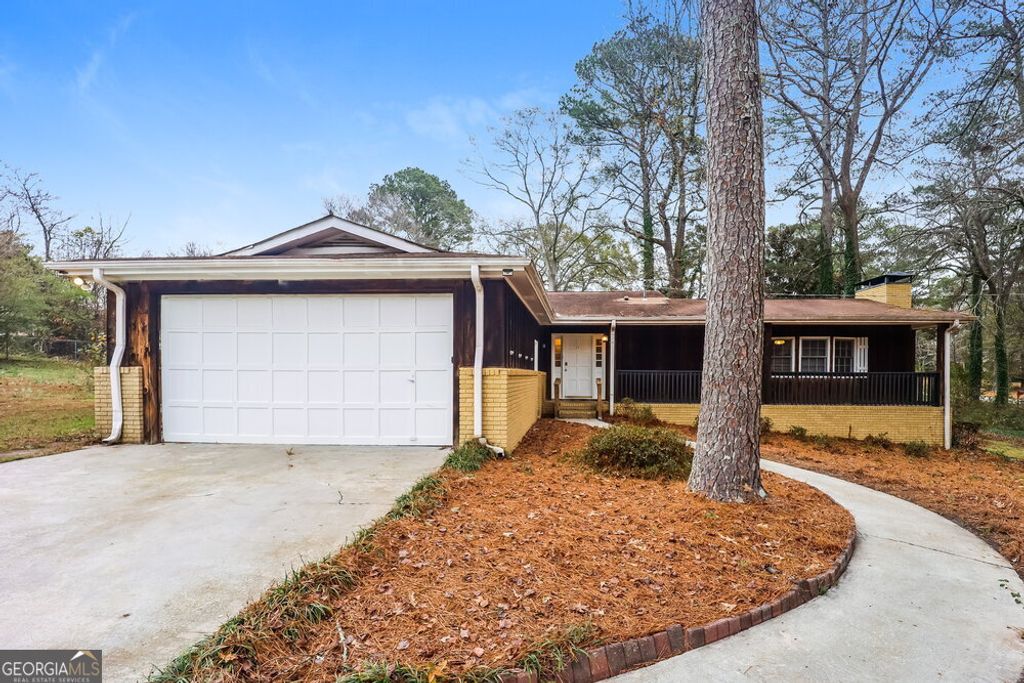 2808 Adella Court, Snellville, GA 30078