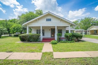 604 S Pearl Street, Trenton, TX 75490
