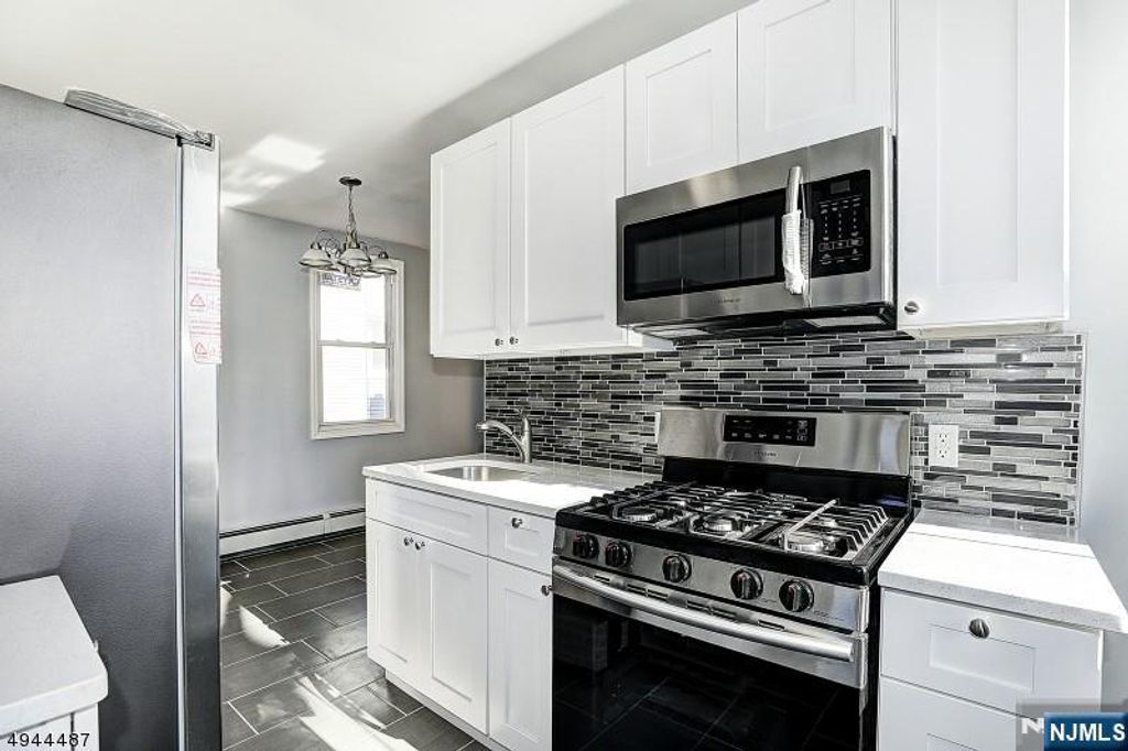 287 Sanford Street 1, East Orange, NJ 07018