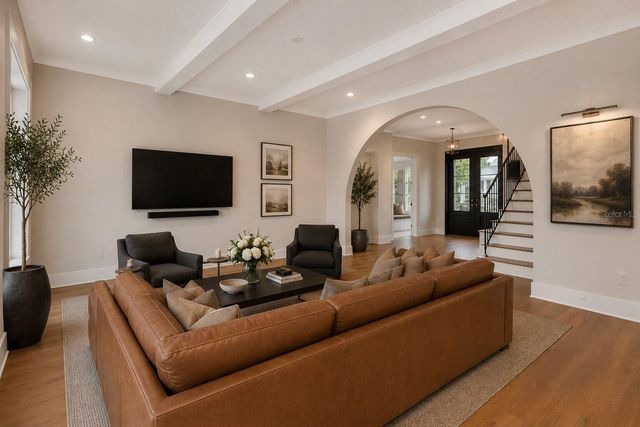 4314 W VASCONIA STREET, Tampa, FL 33629