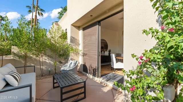 8989 N GAINEY CENTER Drive 101, Scottsdale, AZ 85258