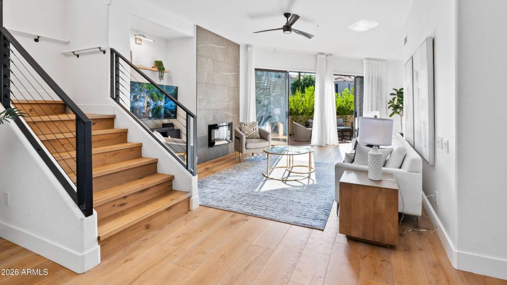 8989 N GAINEY CENTER Drive 101, Scottsdale, AZ 85258