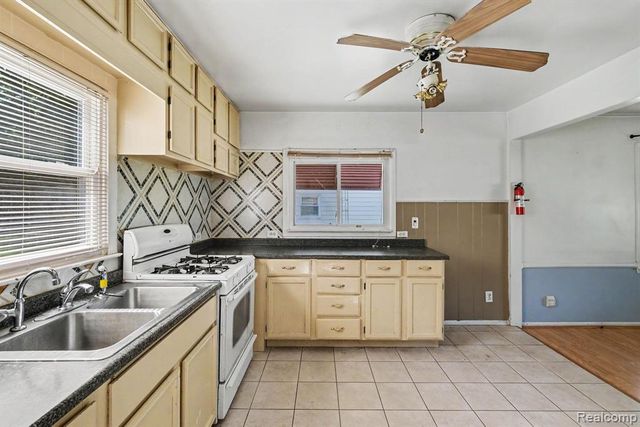 2089 Christner Street, Burton, MI 48519