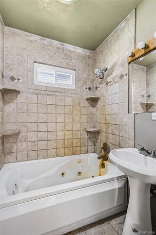 2089 Christner Street, Burton, MI 48519