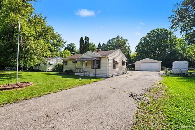 2089 Christner Street, Burton, MI 48519