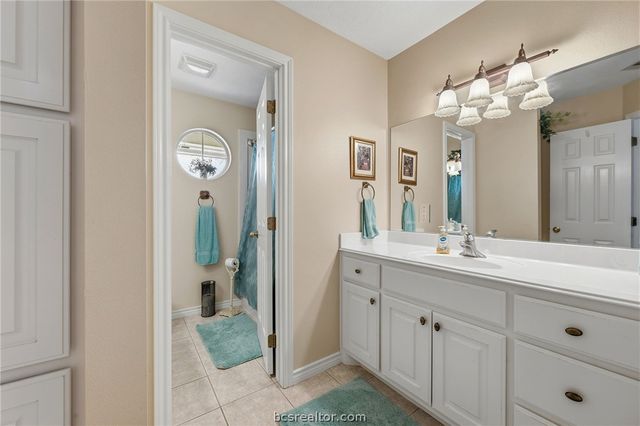 1449 Wylie Lane, Franklin, TX 77856