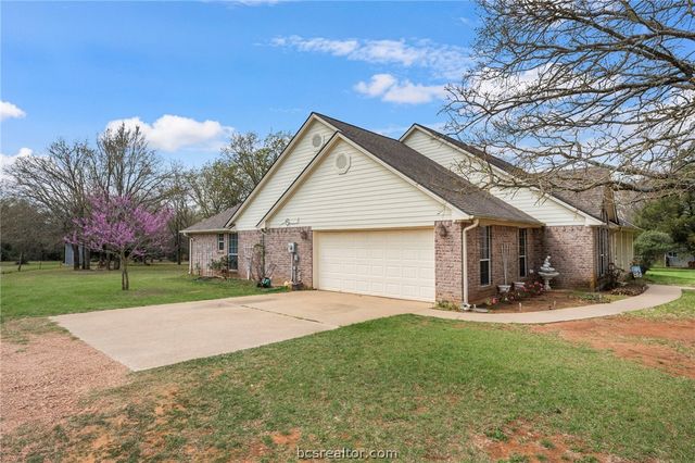 1449 Wylie Lane, Franklin, TX 77856