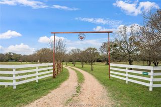 1449 Wylie Lane, Franklin, TX 77856