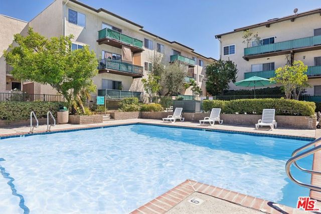 5460 White Oak Avenue A204, Encino, CA 91316