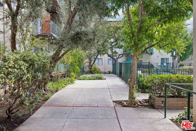5460 White Oak Avenue A204, Encino, CA 91316