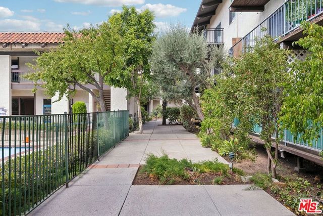 5460 White Oak Avenue A204, Encino, CA 91316