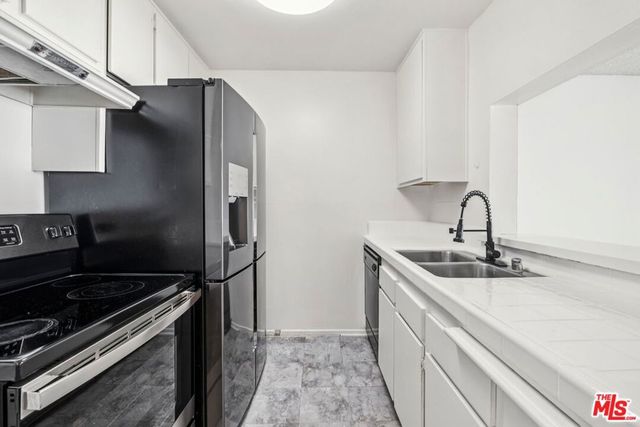 5460 White Oak Avenue A204, Encino, CA 91316