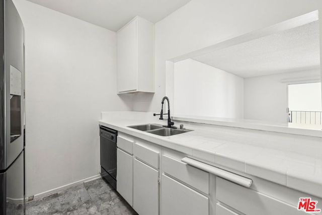 5460 White Oak Avenue A204, Encino, CA 91316