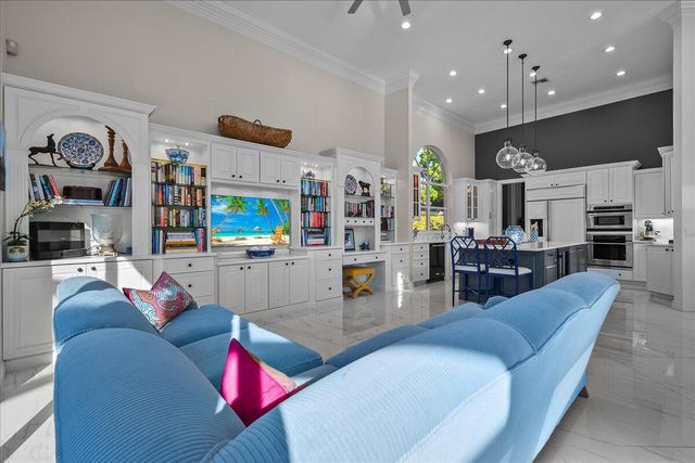 1338 Breakers West Boulevard, West Palm Beach, FL 33411