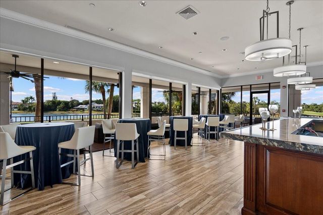 1338 Breakers West Boulevard, West Palm Beach, FL 33411