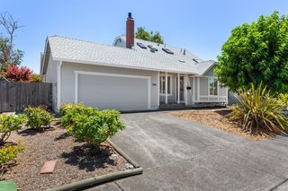 1440 Quail Dr, Petaluma, CA 94954