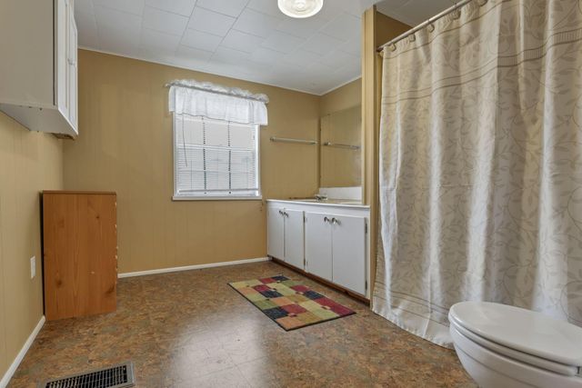 110 Quarry Road SE, Lancaster, OH 43130