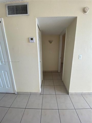 606 W 81st St 307, Hialeah, FL 33014