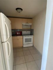 606 W 81st St 307, Hialeah, FL 33014
