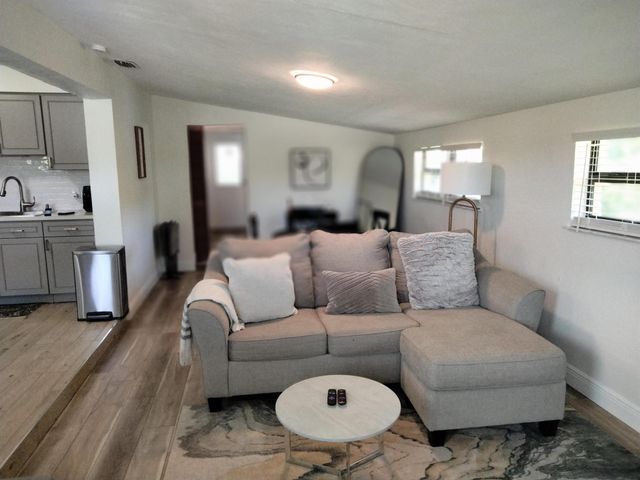 1150 NE County Line Road, Jensen Beach, FL 34957