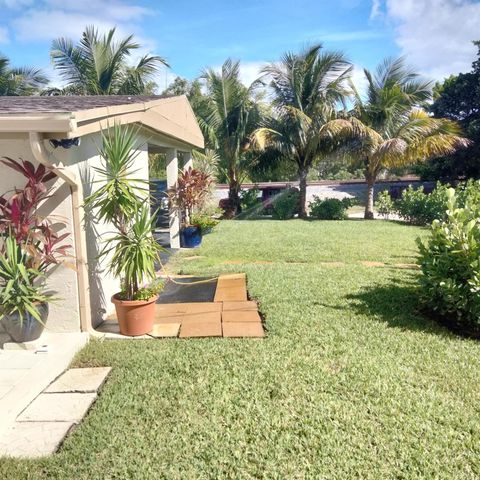 1150 NE County Line Road, Jensen Beach, FL 34957