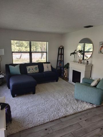 1150 NE County Line Road, Jensen Beach, FL 34957