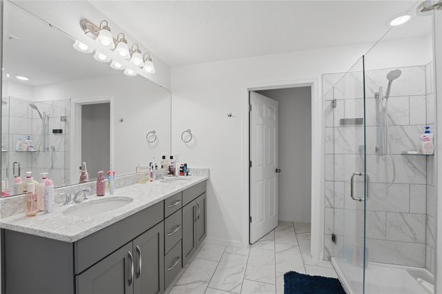 6825 WILSON HAMMOCK AVENUE, Groveland, FL 34736