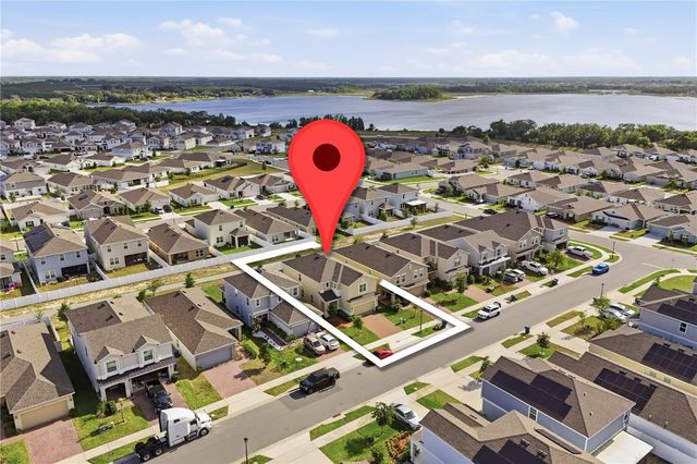 6825 WILSON HAMMOCK AVENUE, Groveland, FL 34736