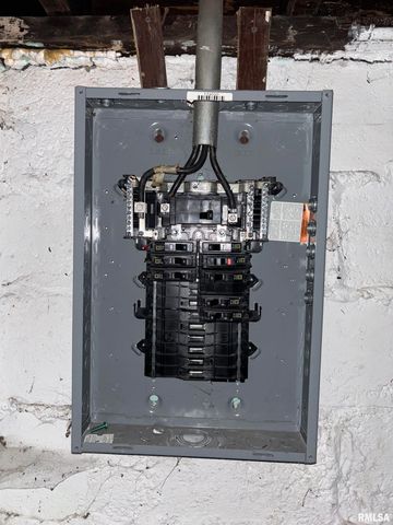 515 S MARY Street, Peoria, IL 61603