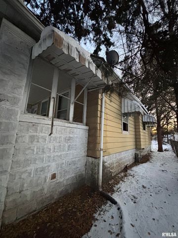 515 S MARY Street, Peoria, IL 61603