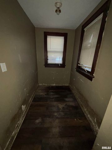 515 S MARY Street, Peoria, IL 61603