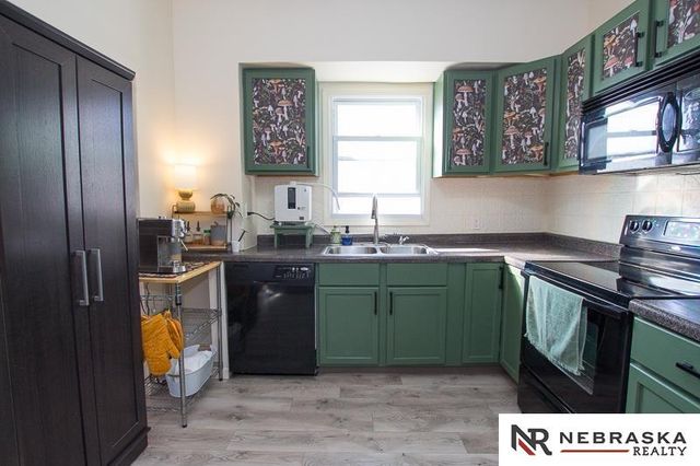 4611 Madison Avenue, Lincoln, NE 68504