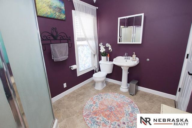 4611 Madison Avenue, Lincoln, NE 68504